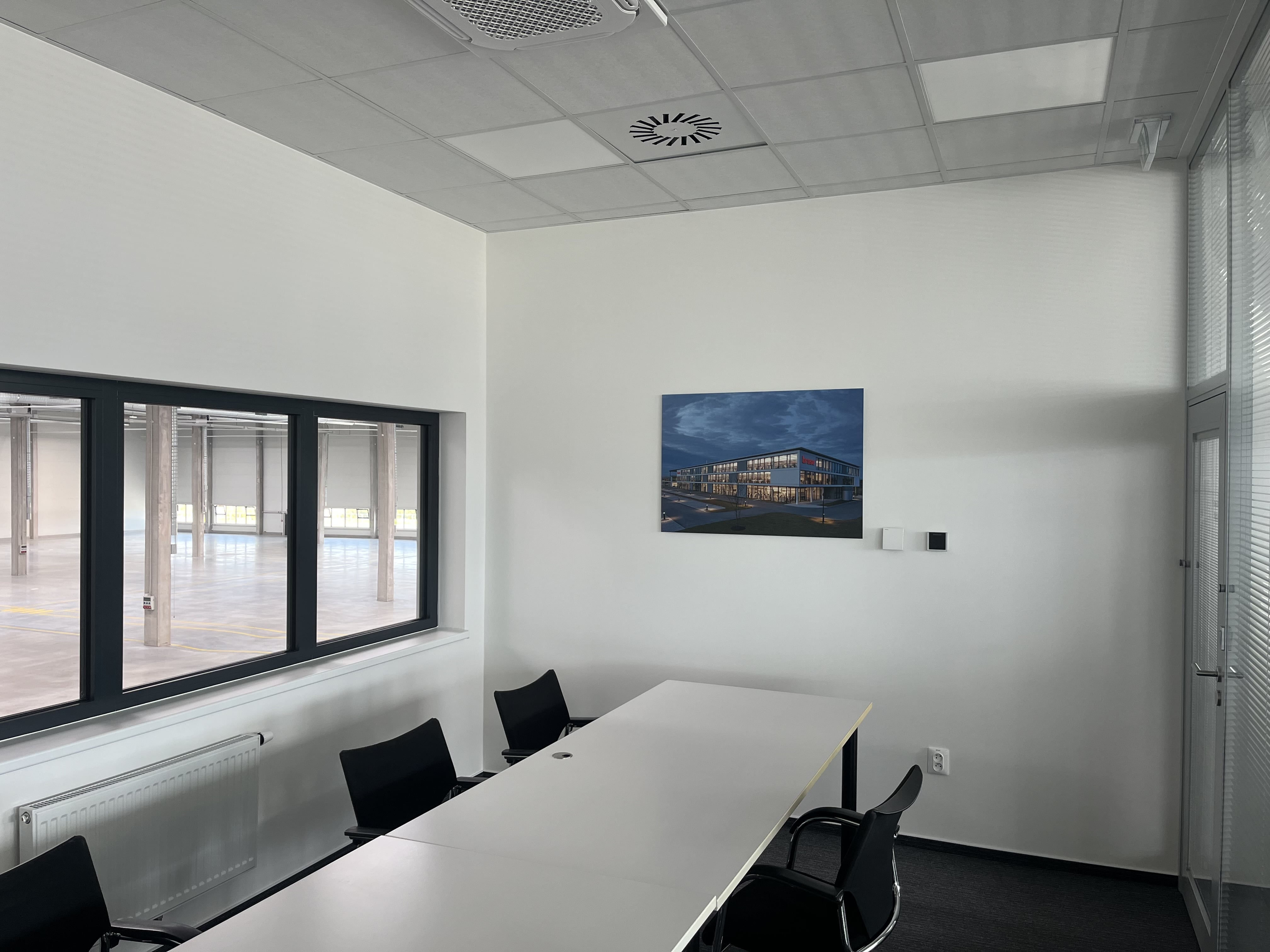 Ostrava Airport Multimodal Park – PST Hala D